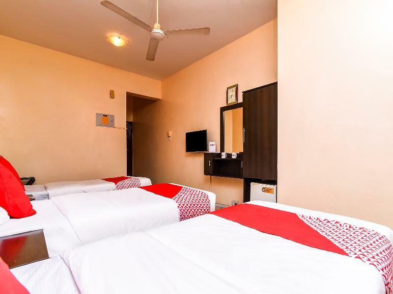 Melody Queen Hotel By Aura Dubai Exteriör bild